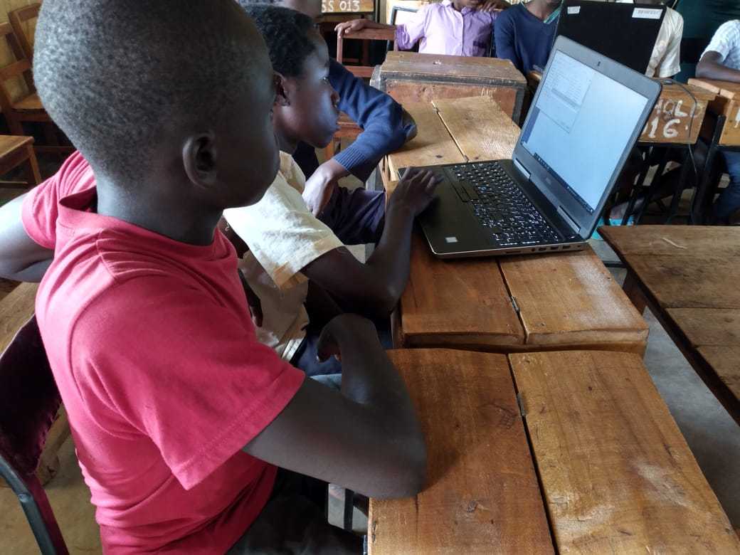 Youth Digital Literacy Class